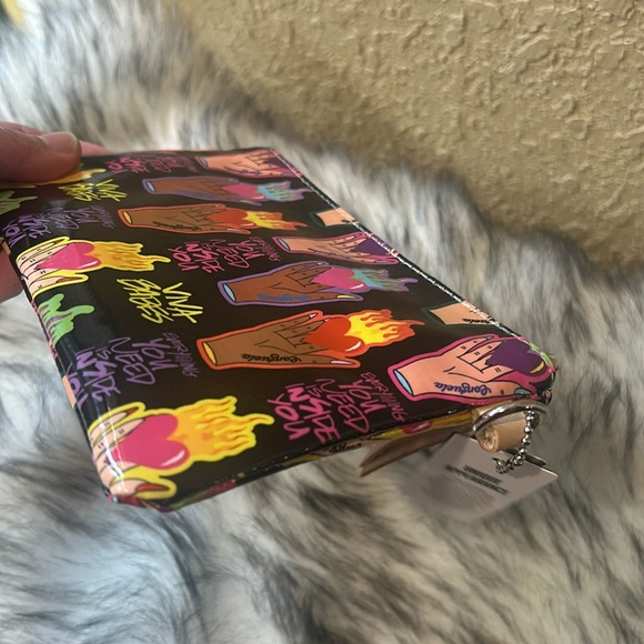 Consuela Viva Babe, Sisters wristlet/ pouch NWT. - Picture 3 of 7